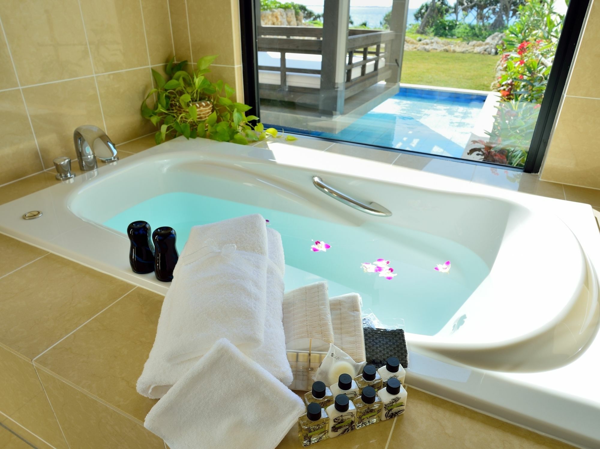 Konpeki The Villa All Suite Miyakojima  Экстерьер фото